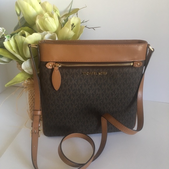 Michael Kors Bags Michael Kors Connie Large Ns Crossbody Poshmark